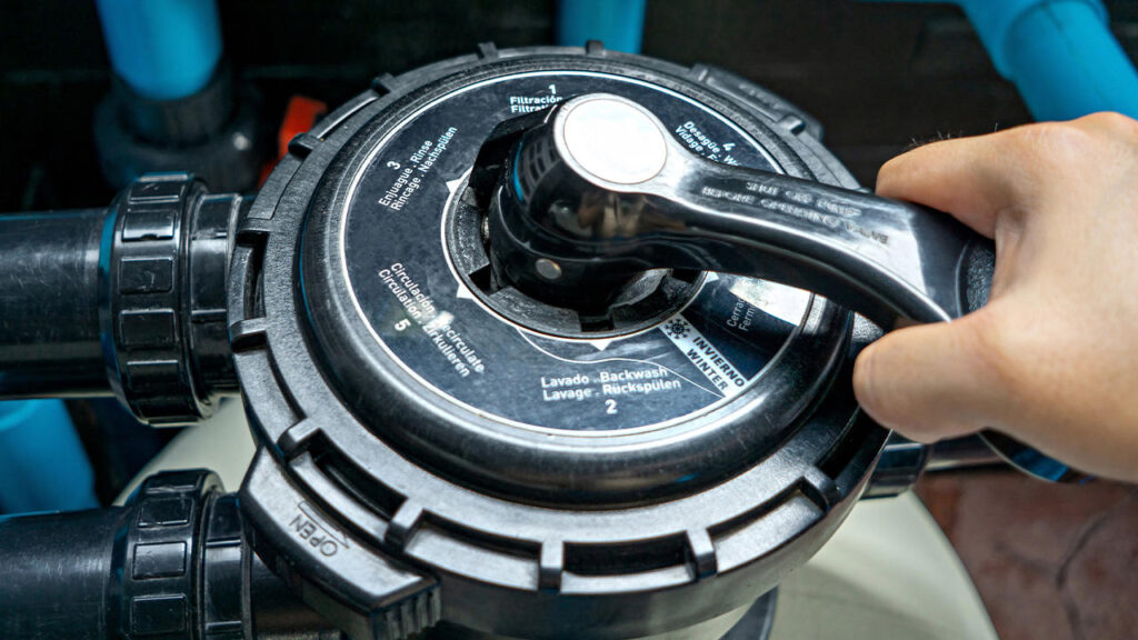 How to Backwash a Pool Filter Correctly