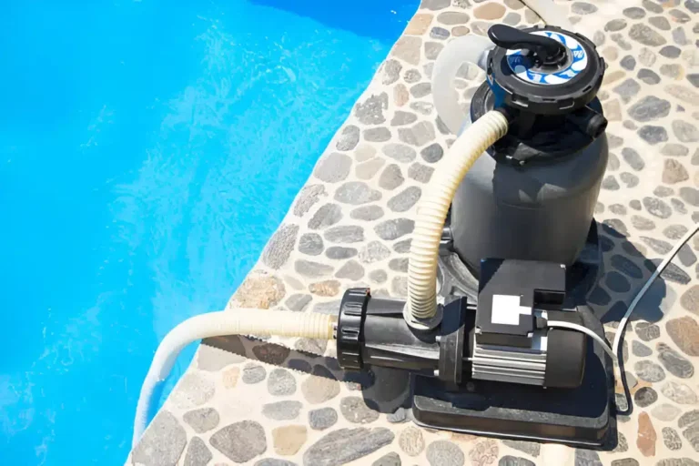 How to Prime a Pool Pump That Lost Prime